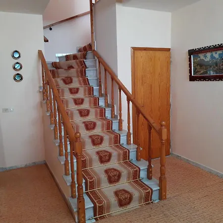 Lefteris 3*