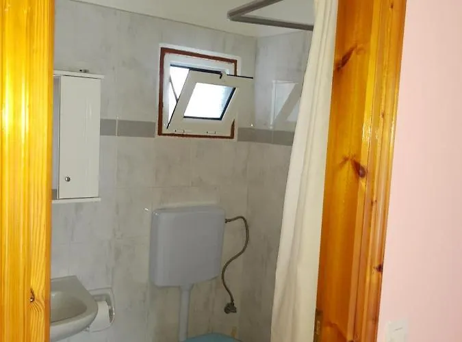 Lefteris 3*